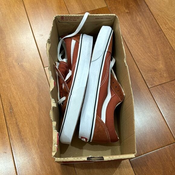 NWT VANS Old Skool Suede Burnt Brick size 11 - Picture 1 of 8